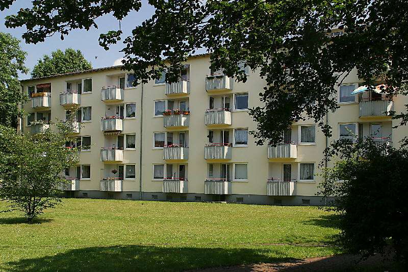 Wohnung zum Mieten in Bremerhaven 265 € 32.62 m²