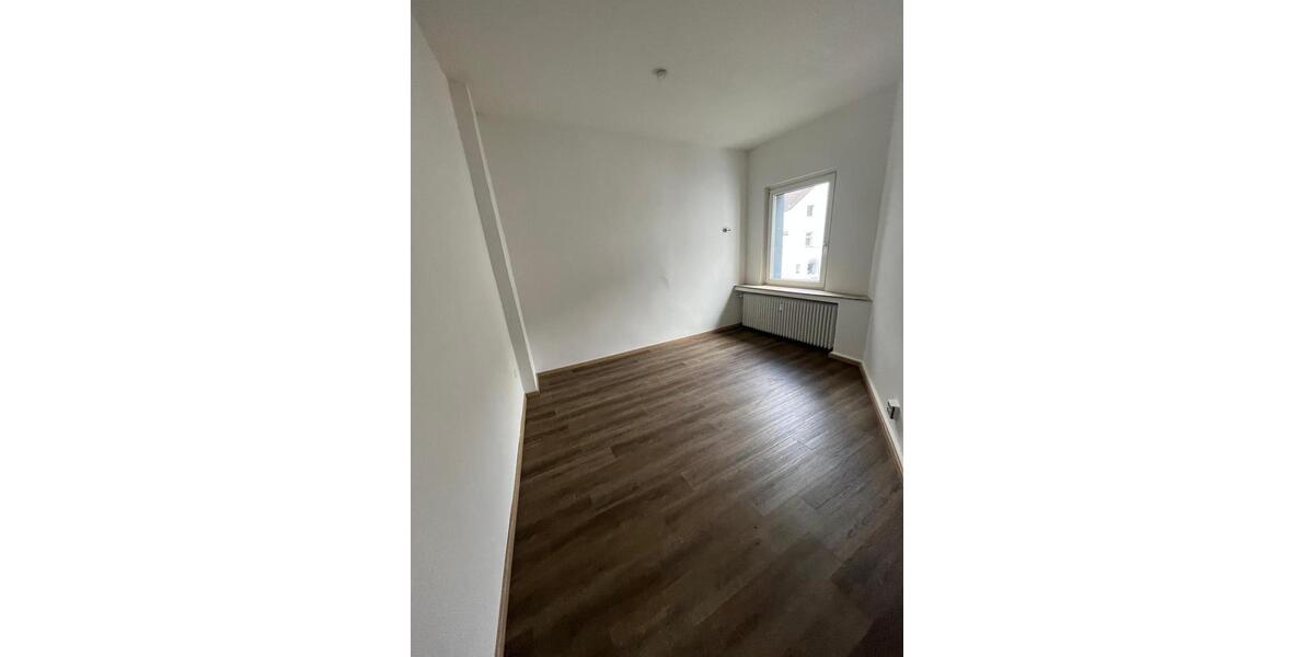Etagenwohnung Lünen Brambauer - 3 Zimmer, 84 m&sup2;, 672&euro; | Angebot:25231571