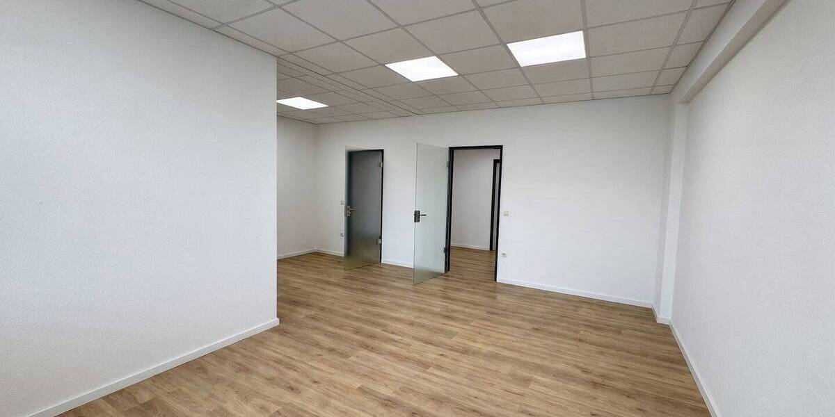 Gewerbeobjekt Willich Wekeln - 4 Zimmer, 190 m&sup2;, 1.899&euro; | Angebot:26554256
