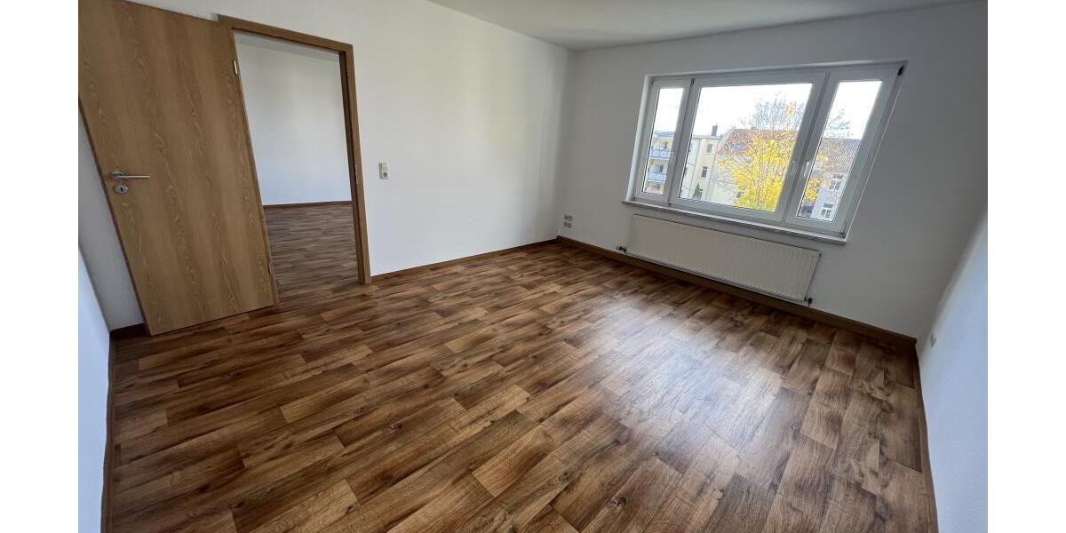 Schicke 3-Raum Wohnung mit modernem Bad, Balkon und Gartennutzung in ruhiger Anliegerstraße! - Etagenwohnung Gera Ostviertel | Angebot:26145251