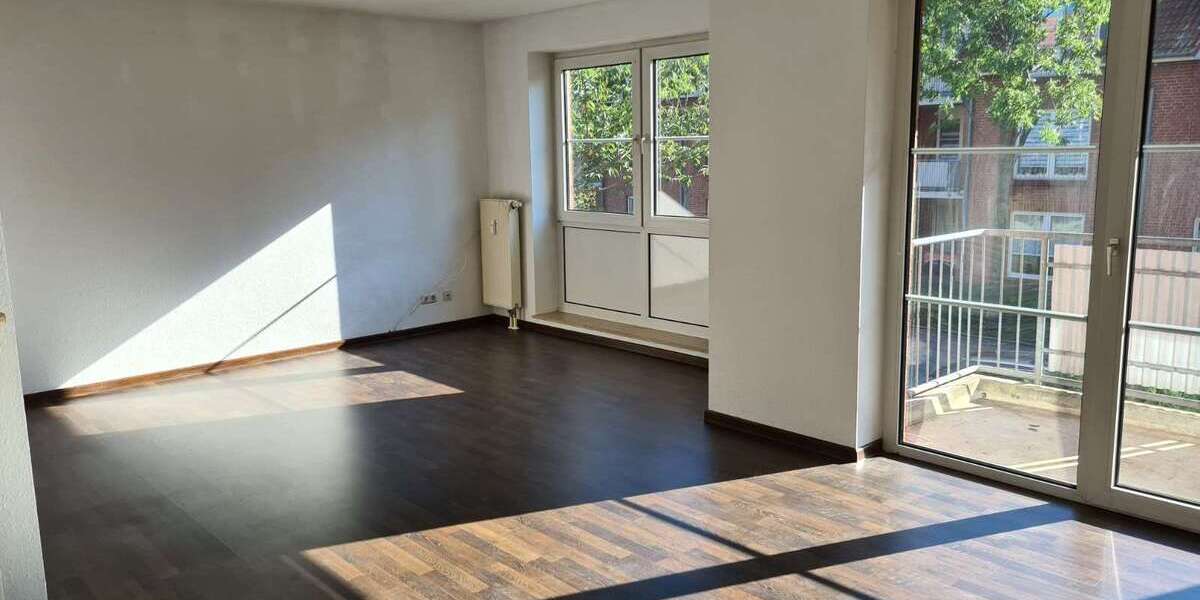 Etagenwohnung Hermsdorf Hermsdorf - 3 Zimmer, 71 m&sup2;, 380&euro; | Angebot:26095073