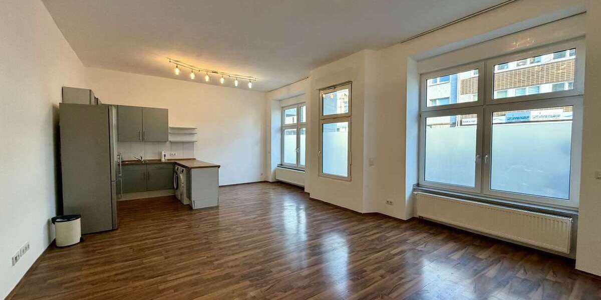 Etagenwohnung Düsseldorf Stadtbezirk 6 - 3 Zimmer, 102 m&sup2;, 1.350&euro; | Angebot:25275630