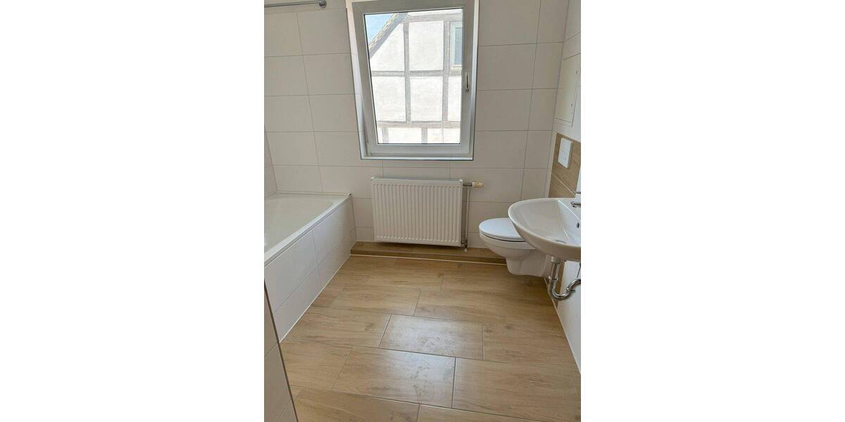 Etagenwohnung Schönebeck Altstadt - 3 Zimmer, 85 m&sup2;, 612&euro; | Angebot:26804249