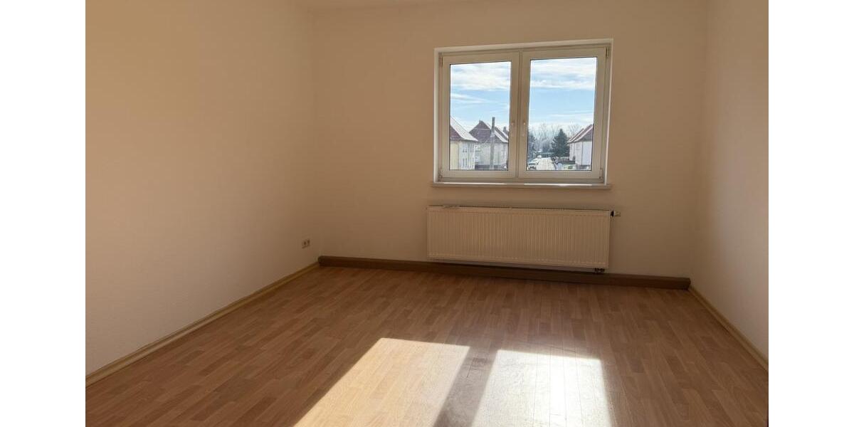 Etagenwohnung Borna - 2 Zimmer, 58 m&sup2;, 330&euro; | Angebot:25378470