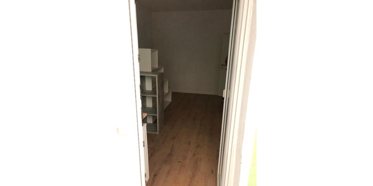 Etagenwohnung Trier Kürenz - 4 Zimmer, 90 m&sup2;, 650&euro; | Angebot:25047781