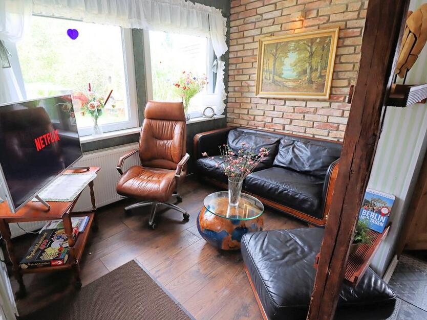 Haus im Grünen mit 600 qm schönen Garten + Sauna - Berlin Süd 4 zimmer