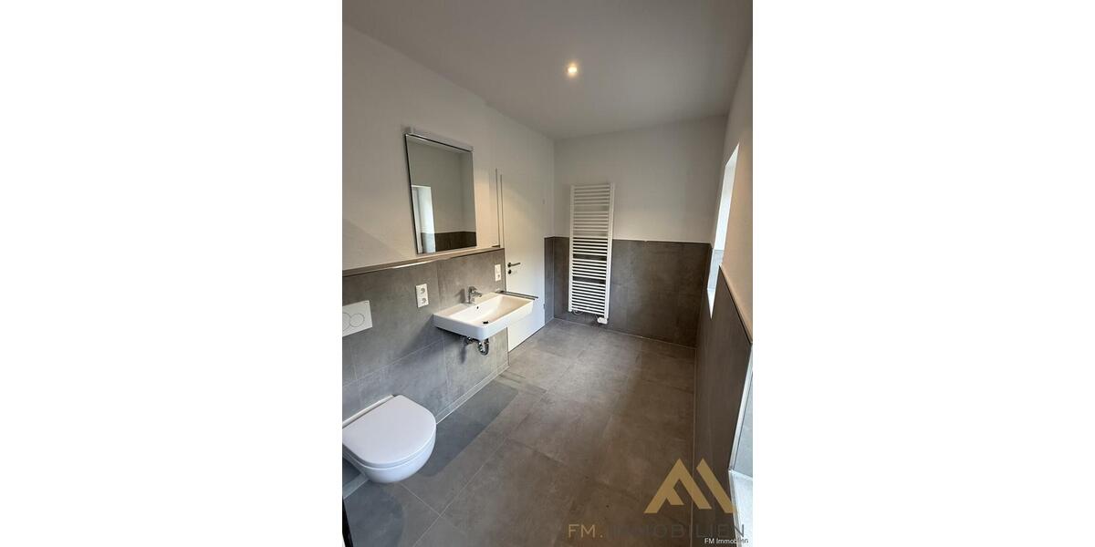 Erdgeschoßwohnung Cloppenburg - 3 Zimmer, 100 m&sup2;, 1.045&euro; | Angebot:26662368