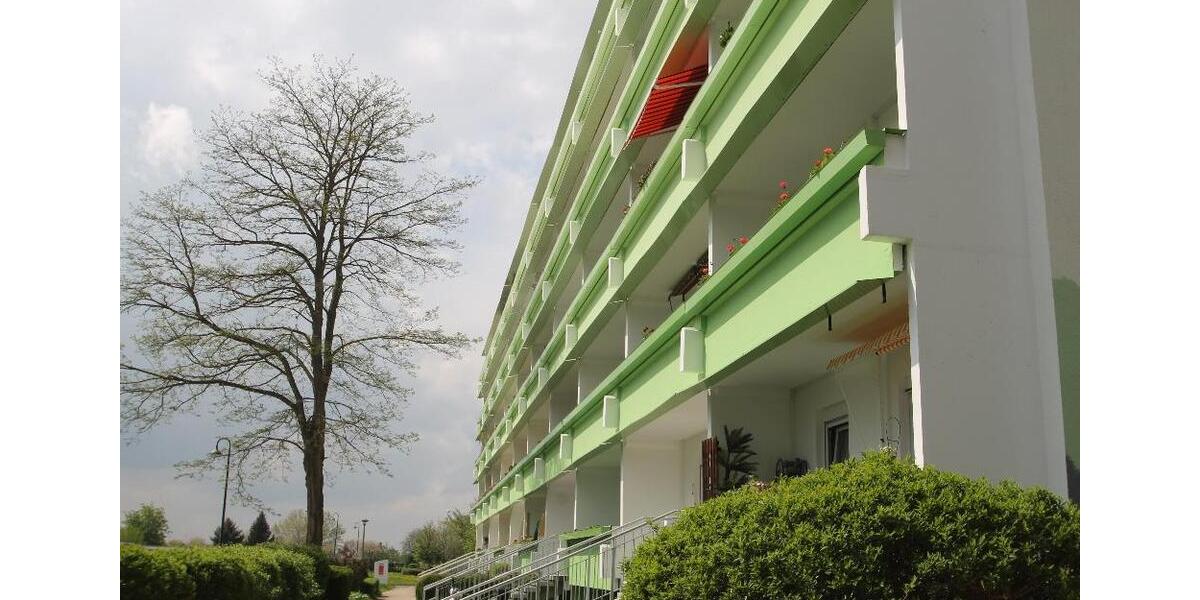 Etagenwohnung Bernburg (Saale) - 3 Zimmer, 71 m&sup2;, 389&euro; | Angebot:26146142