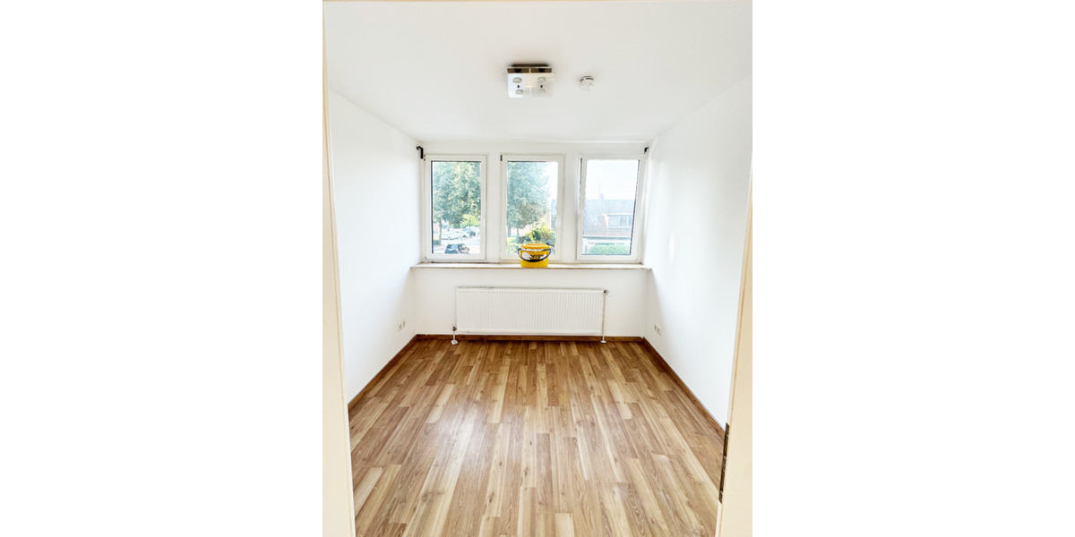 Etagenwohnung Brake (Unterweser) - 3 Zimmer, 70 m&sup2;, 590&euro; | Angebot:24873013