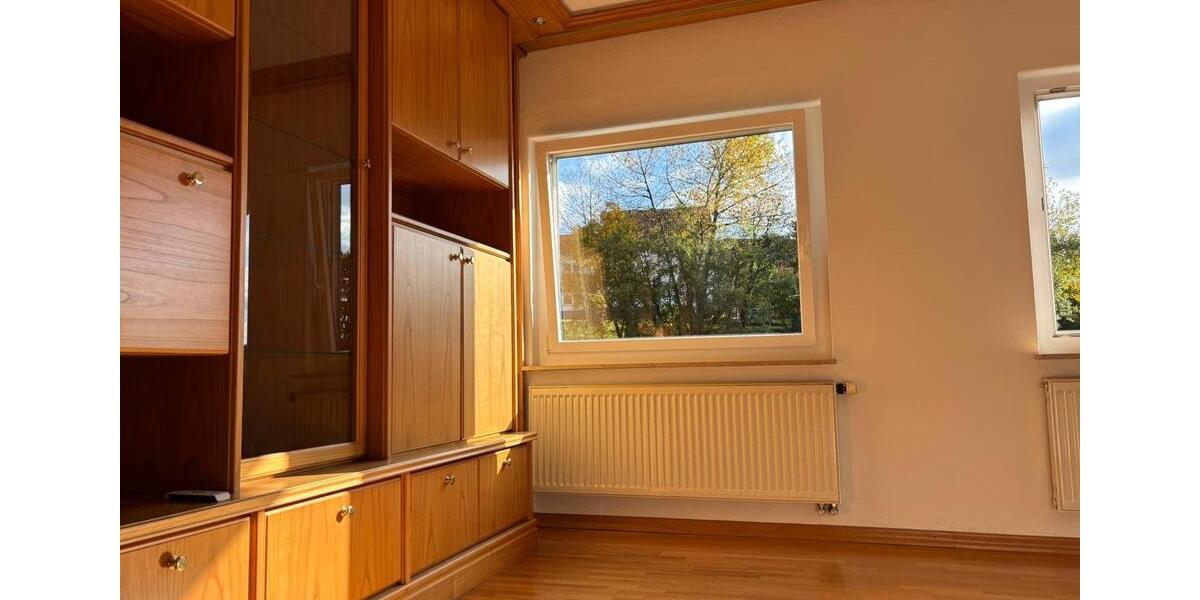 Haus zur Miete - DHH mit Garten, Balkon + Garage in Musberg 4 zimmer