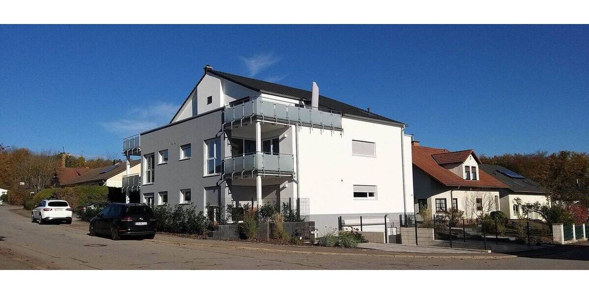 Etagenwohnung Homburg Jägersburg - 3 Zimmer, 98 m&sup2;, 1.250&euro; | Angebot:26809379