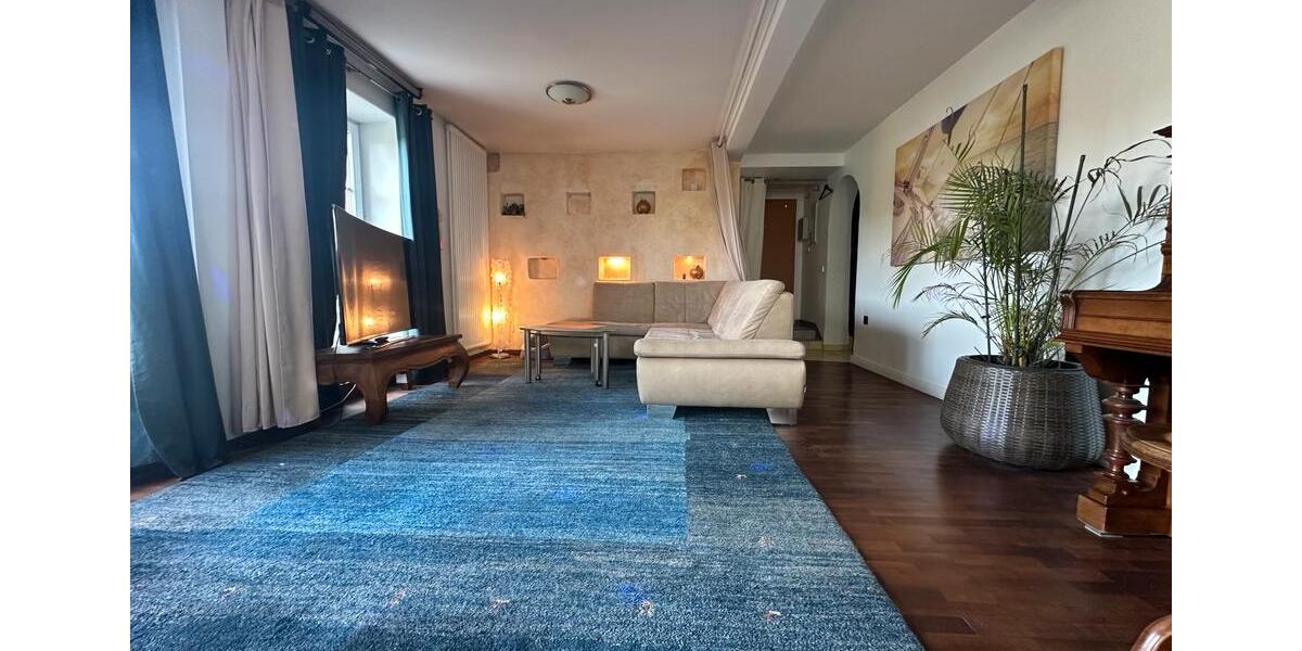 Maisonettenwohnung Stuttgart Vaihingen - 5 Zimmer, 140 m&sup2;, 2.150&euro; | Angebot:26548944