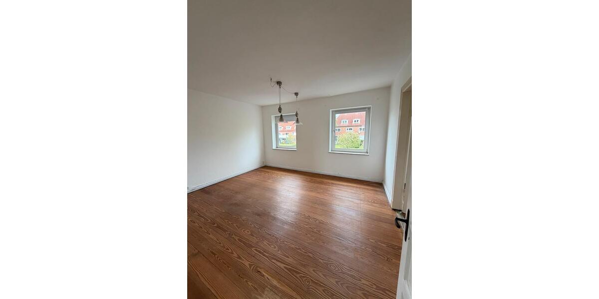 Etagenwohnung Flensburg Altstadt - 1 Zimmer, 30 m&sup2;, 390&euro; | Angebot:26705923
