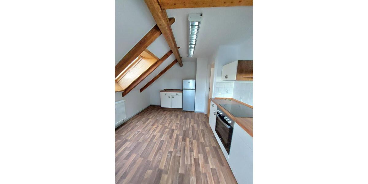 Dachgeschoßwohnung Großröhrsdorf - 3 Zimmer, 66 m&sup2;, 529&euro; | Angebot:24592773