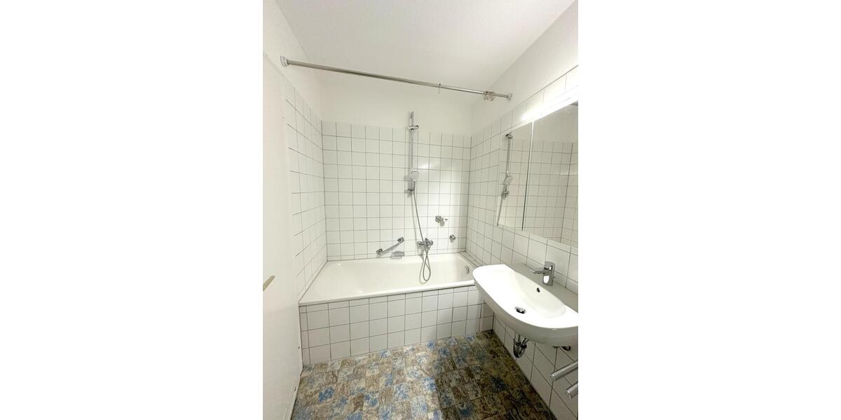 Wohnen auf Zeit Lörrach - 1 Zimmer, 16 m&sup2;, 400&euro; | Angebot:25654130