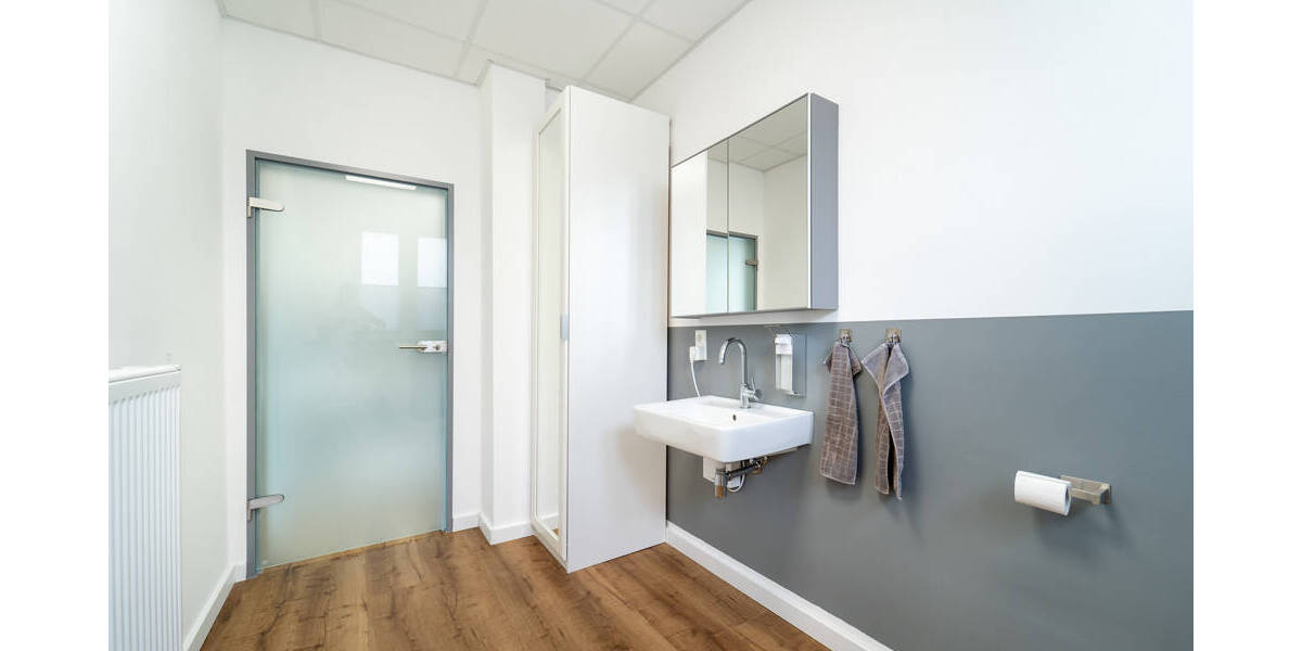 Gewerbeobjekt Bielefeld Innenstadt - 2 Zimmer, 86 m&sup2;, 860&euro; | Angebot:26174514