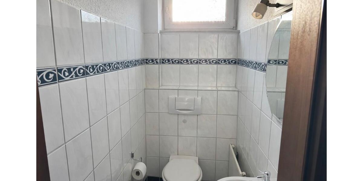 Dachgeschoßwohnung Mönchengladbach Süd - 3.5 Zimmer, 85 m&sup2;, 1.225&euro; | Angebot:25931861