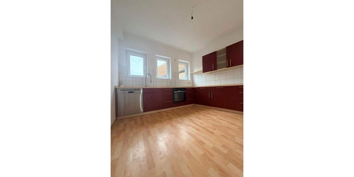 Etagenwohnung Sickte Obersickte - 5 Zimmer, 110 m&sup2;, 1.090&euro; | Angebot:25724257