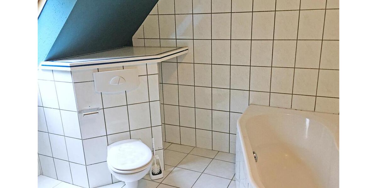 Dachgeschoßwohnung Windeck - 2 Zimmer, 93 m&sup2;, 600&euro; | Angebot:22180868