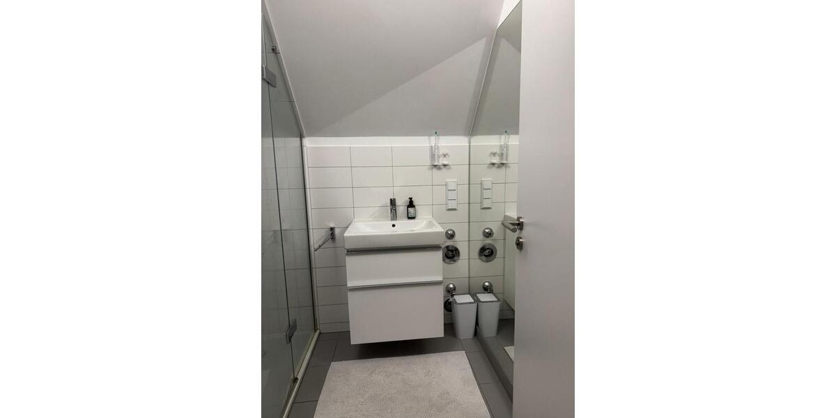 Etagenwohnung Darmstadt Darmstadt-Nord - 2 Zimmer, 69 m&sup2;, 1.200&euro; | Angebot:26640385