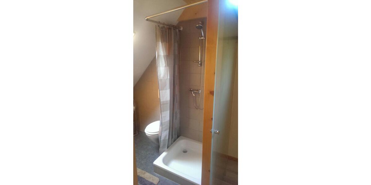 Etagenwohnung Erdweg - 1 Zimmer, 20 m&sup2;, 400&euro; | Angebot:25883148