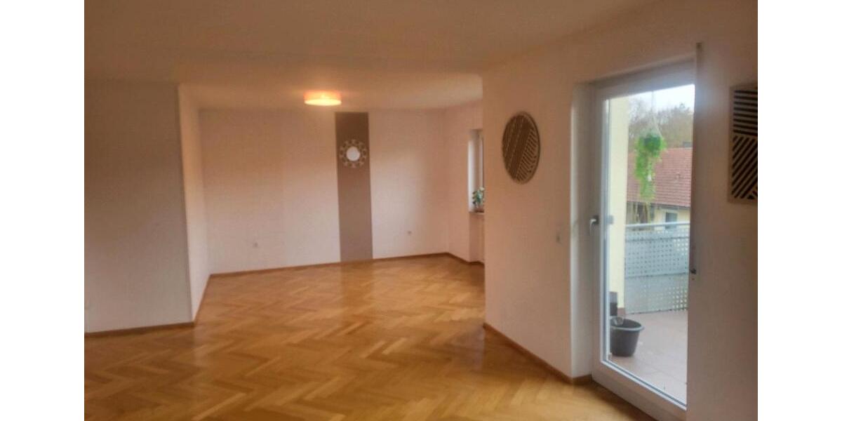 Etagenwohnung Herzogenaurach - 3 Zimmer, 92 m&sup2;, 1.100&euro; | Angebot:26461574