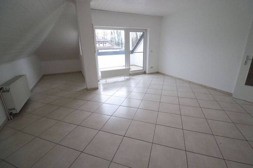 Charmante 3-Zimmer Dachgeschoßwohnung mit Einbauküche und Balkon