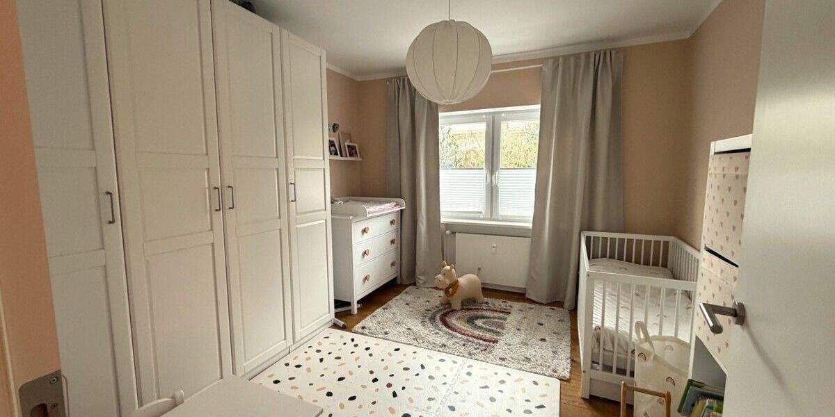 Etagenwohnung Hamburg / Groß Borstel Groß Borstel - 4 Zimmer, 90 m&sup2;, 1.690&euro; | Angebot:25178176