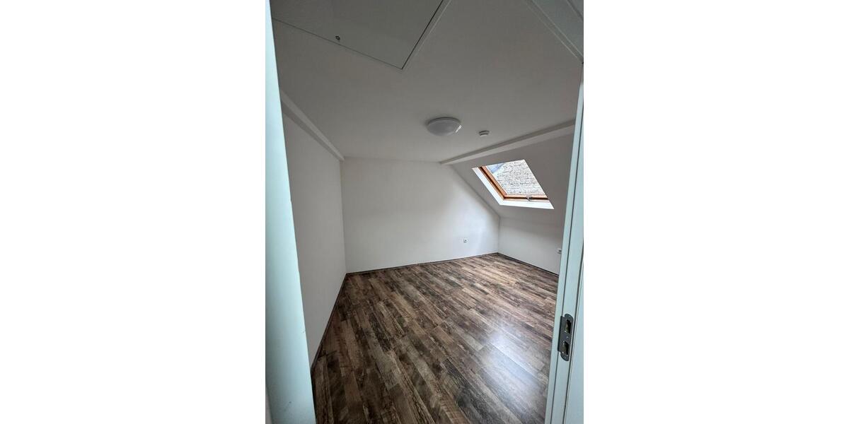 Dachgeschoßwohnung Traben-Trarbach Trarbach - 2 Zimmer, 60 m&sup2;, 600&euro; | Angebot:25047798