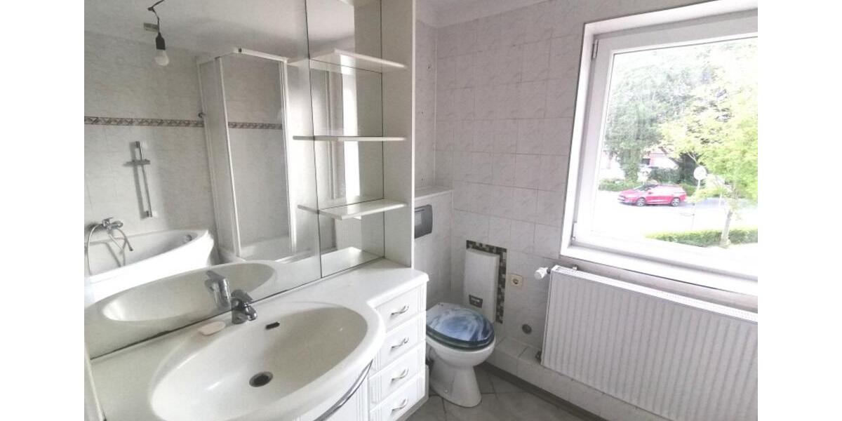 Einfamilienhaus Bad Segeberg - 6 Zimmer, 170 m&sup2;, 2.800&euro; | Angebot:24812451