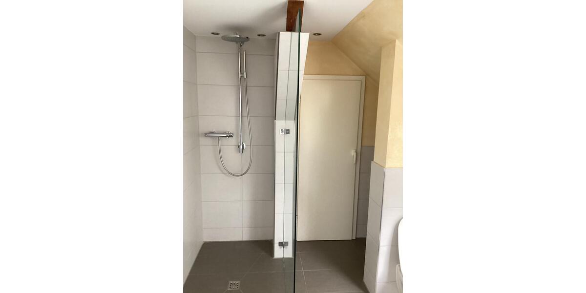 Dachgeschoßwohnung Hüllhorst - 2 Zimmer, 70 m&sup2;, 700&euro; | Angebot:26021474