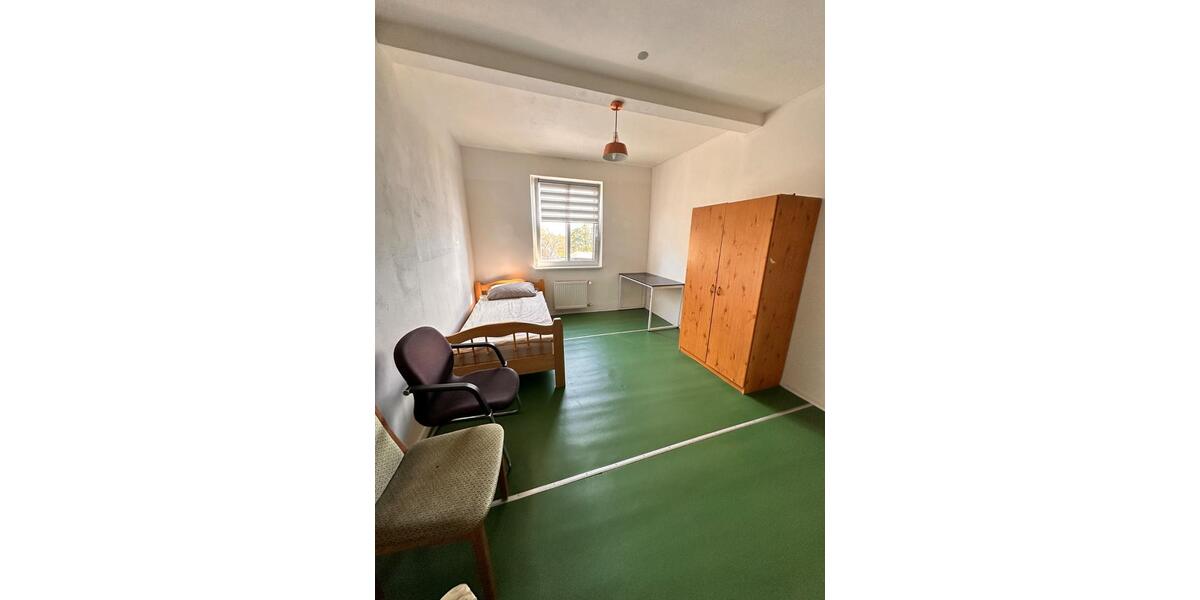 WG Zimmer möbliert TOP Lage 1 zimmer