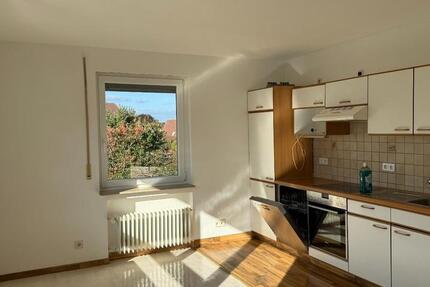 Lichtdurchflutete 2,5-Zimmer-Wohnung mit großem Balkon u. EBK zimmer