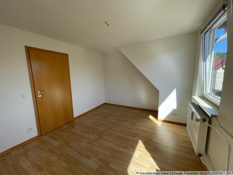 Gefunden! Praktische sonnige 2-Raum-Wohnung im DG