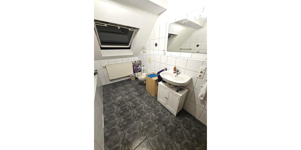 Dachgeschoßwohnung Bad Kreuznach Bad Münster am Stein-Ebernburg - 3 Zimmer, 80 m&sup2;, 750&euro; | Angebot:25269228