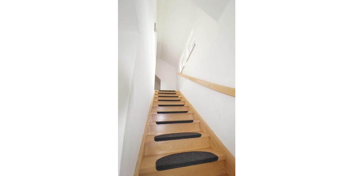 Dachgeschoßwohnung Penig - 2 Zimmer, 58 m&sup2;, 300&euro; | Angebot:19635384