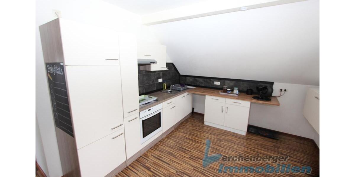 Dachgeschoßwohnung Plattling - 2.5 Zimmer, 86 m&sup2;, 650&euro; | Angebot:24784164