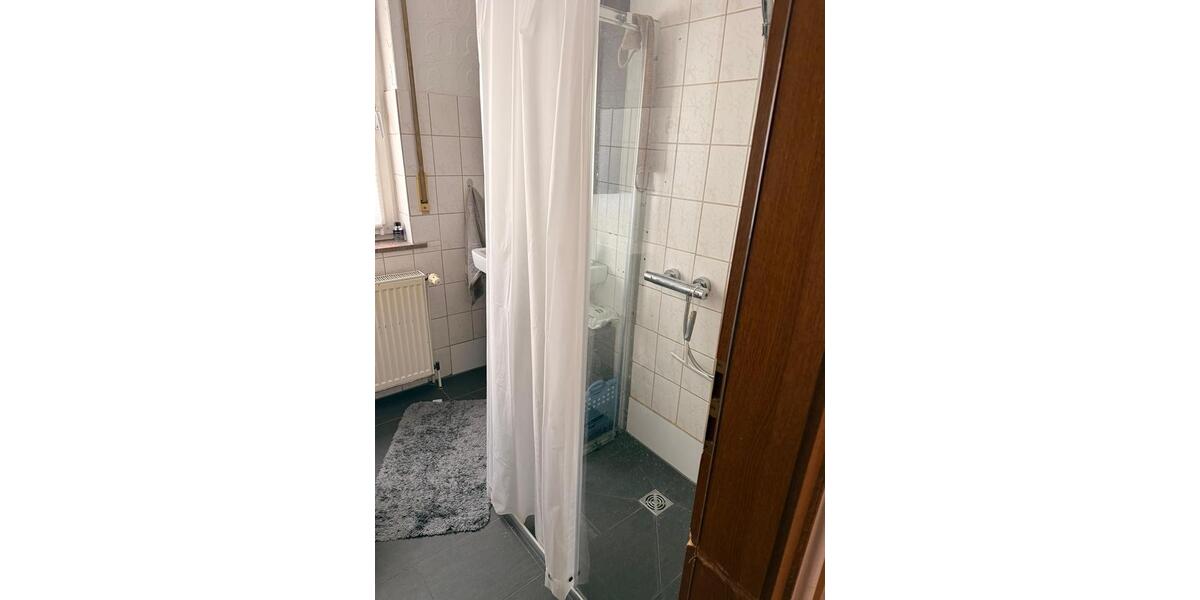 Erdgeschoßwohnung Hiddenhausen - 3 Zimmer, 90 m&sup2;, 1.100&euro; | Angebot:25514506