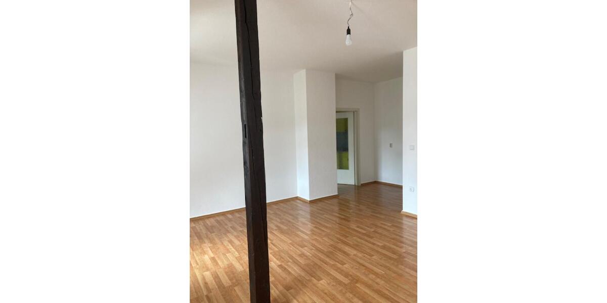 Dachgeschoßwohnung Weißenfels - 3 Zimmer, 88 m&sup2;, 474&euro; | Angebot:24677920
