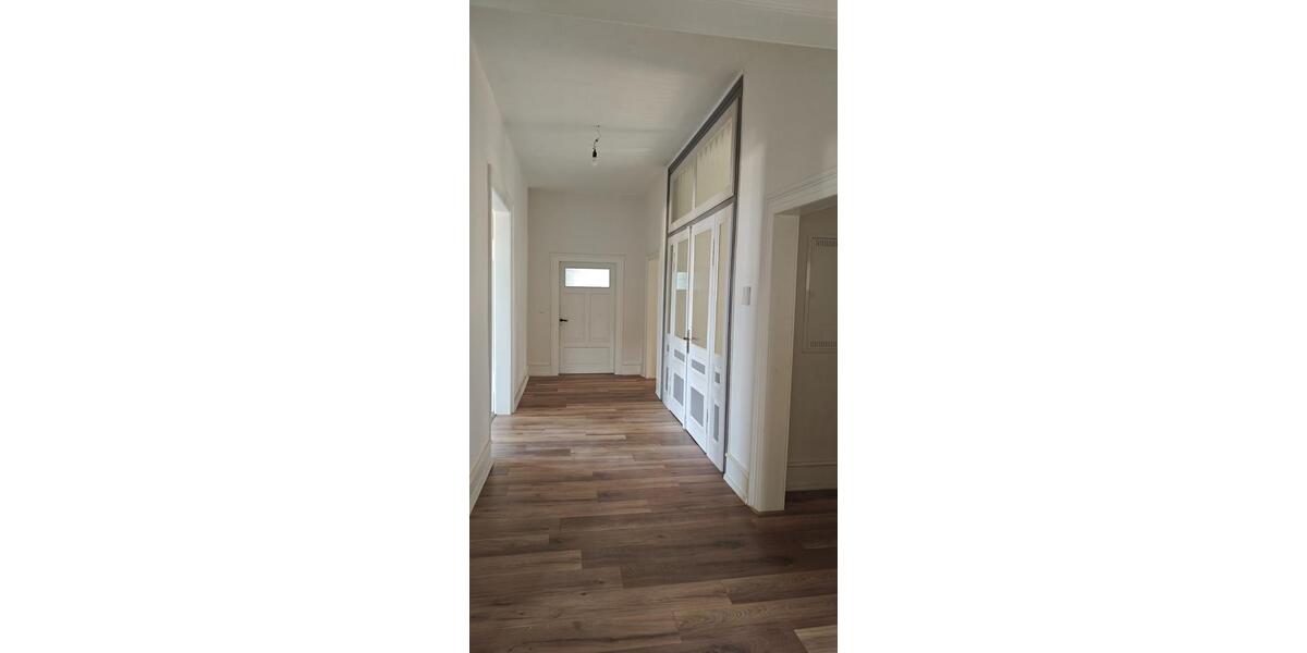 Etagenwohnung Reichelsheim (Odenwald) - 5 Zimmer, 185 m&sup2;, 1.500&euro; | Angebot:25784271