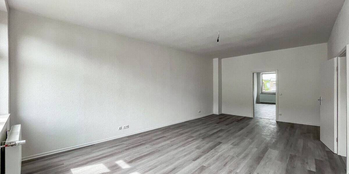 Etagenwohnung Essen Südviertel - 2 Zimmer, 81 m&sup2;, 950&euro; | Angebot:26879024