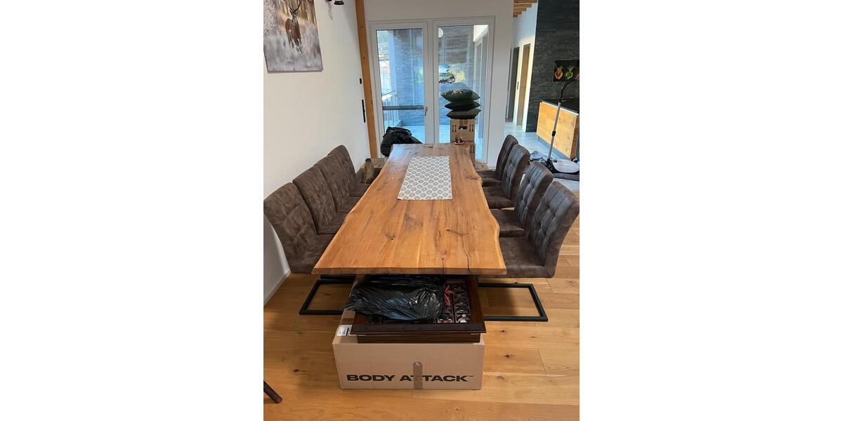 Etagenwohnung Kleines Wiesental - 4 Zimmer, 180 m&sup2;, 1.800&euro; | Angebot:25963190