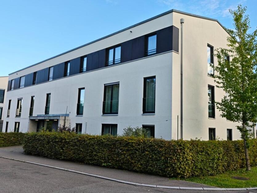 ❤️ Helle, moderne 2-Zi. EG-Whg. mit Terrasse, TG und Garten