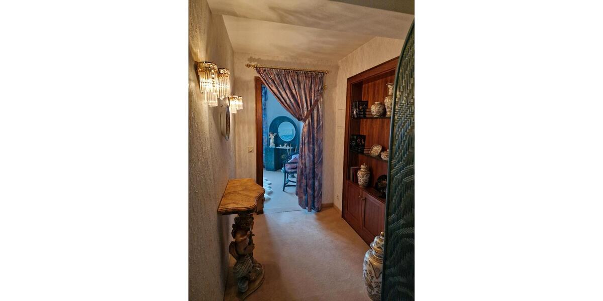 Etagenwohnung Bautzen - 4 Zimmer, 152 m&sup2;, 1.100&euro; | Angebot:24766861