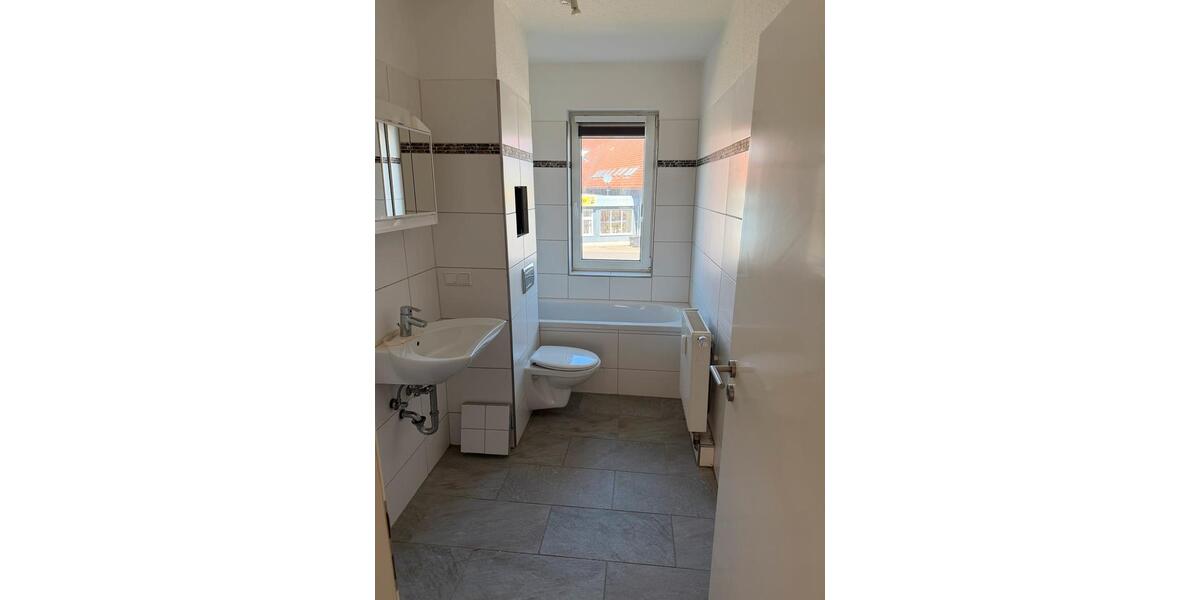 Etagenwohnung Ilmenau Frauenwald - 3 Zimmer, 60 m&sup2;, 410&euro; | Angebot:26431091