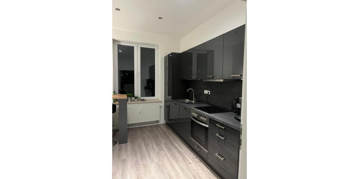 Erdgeschoßwohnung Siegen - 3 Zimmer, 90 m&sup2;, 990&euro; | Angebot:24804568