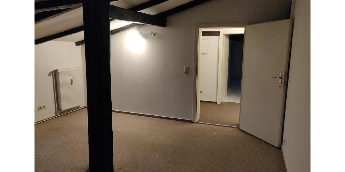 Dachgeschoßwohnung Eisleben (Lutherstadt) - 4 Zimmer, 115 m&sup2;, 650&euro; | Angebot:10050043