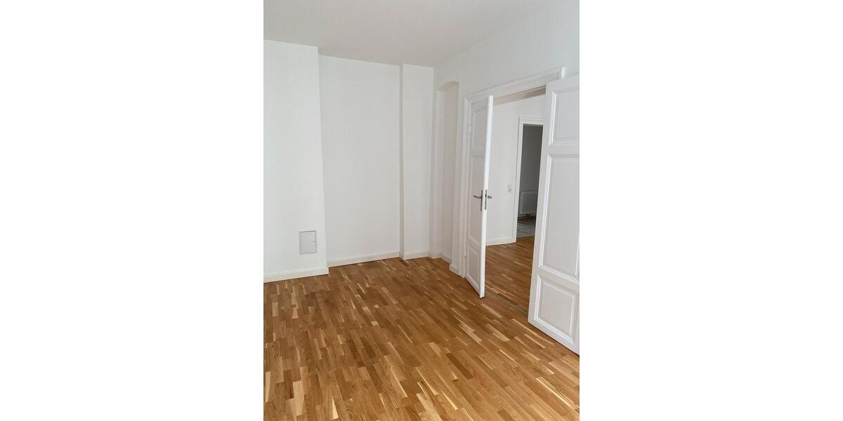 Etagenwohnung Görlitz - 5 Zimmer, 140 m&sup2;, 1.106&euro; | Angebot:26336151