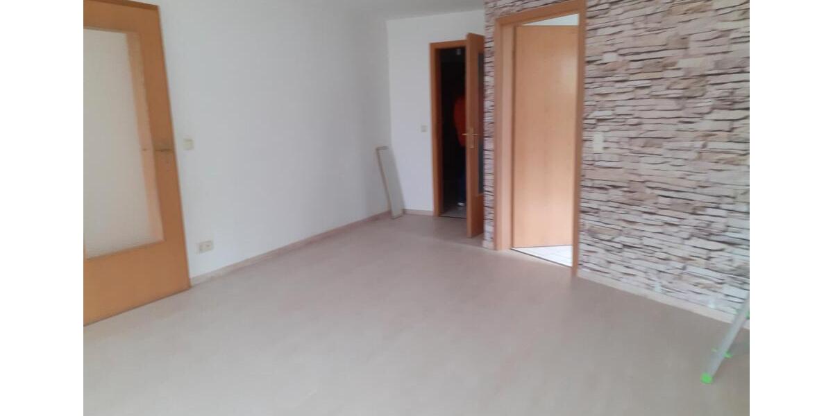 Etagenwohnung Wehretal - 3 Zimmer, 93 m&sup2;, 450&euro; | Angebot:26034187