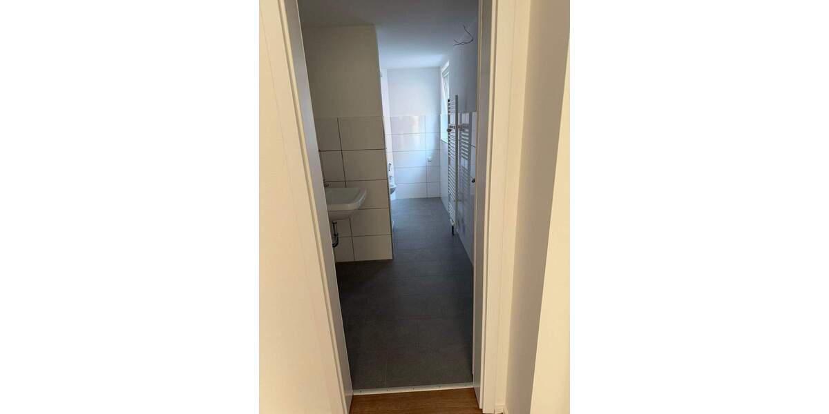 Etagenwohnung Hildesheim West - 2 Zimmer, 72 m&sup2;, 700&euro; | Angebot:25915869